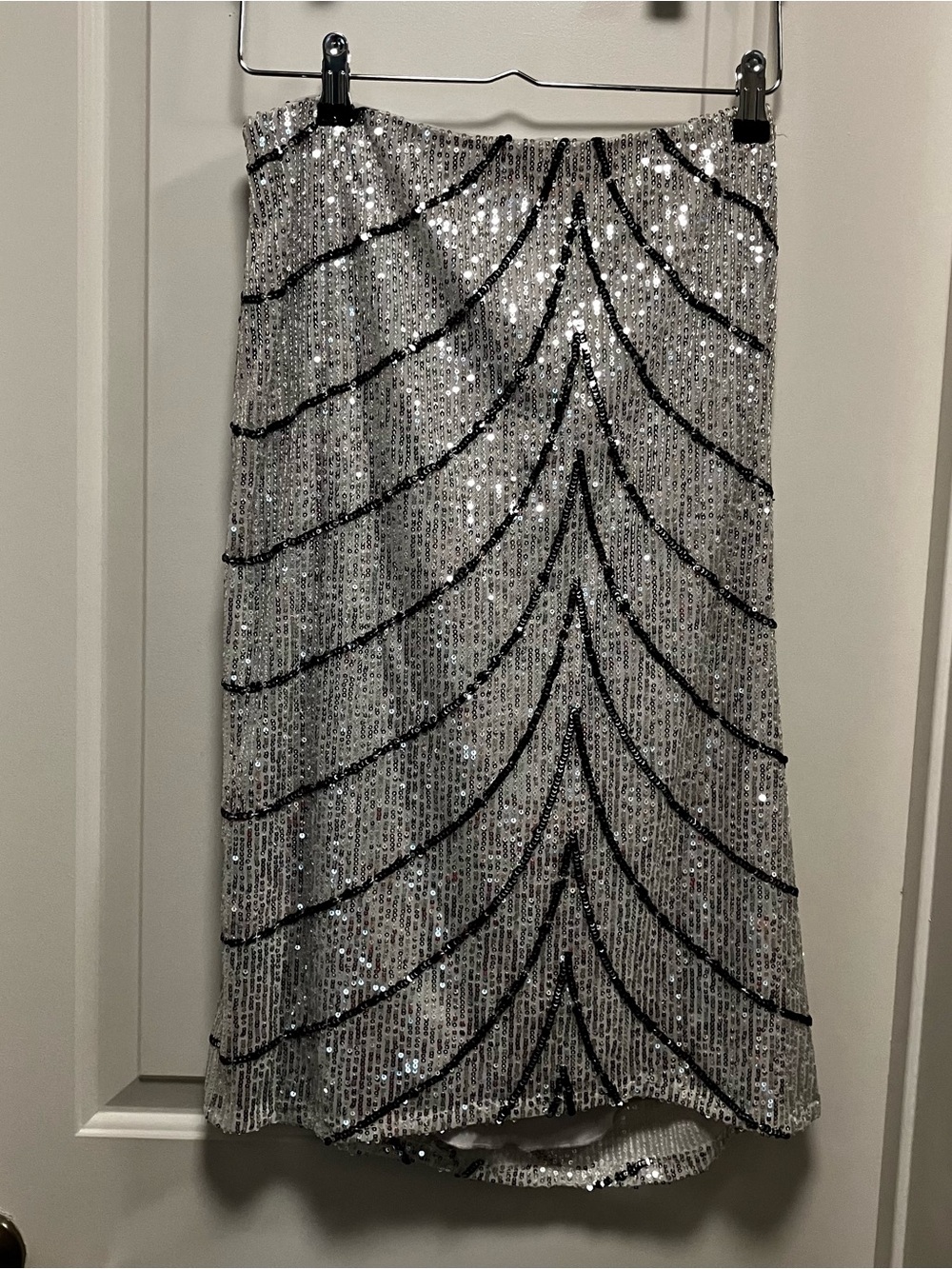 Premier Amour Sequin Skirt XL NWT Silver Black Chevron Geometric Knee Length